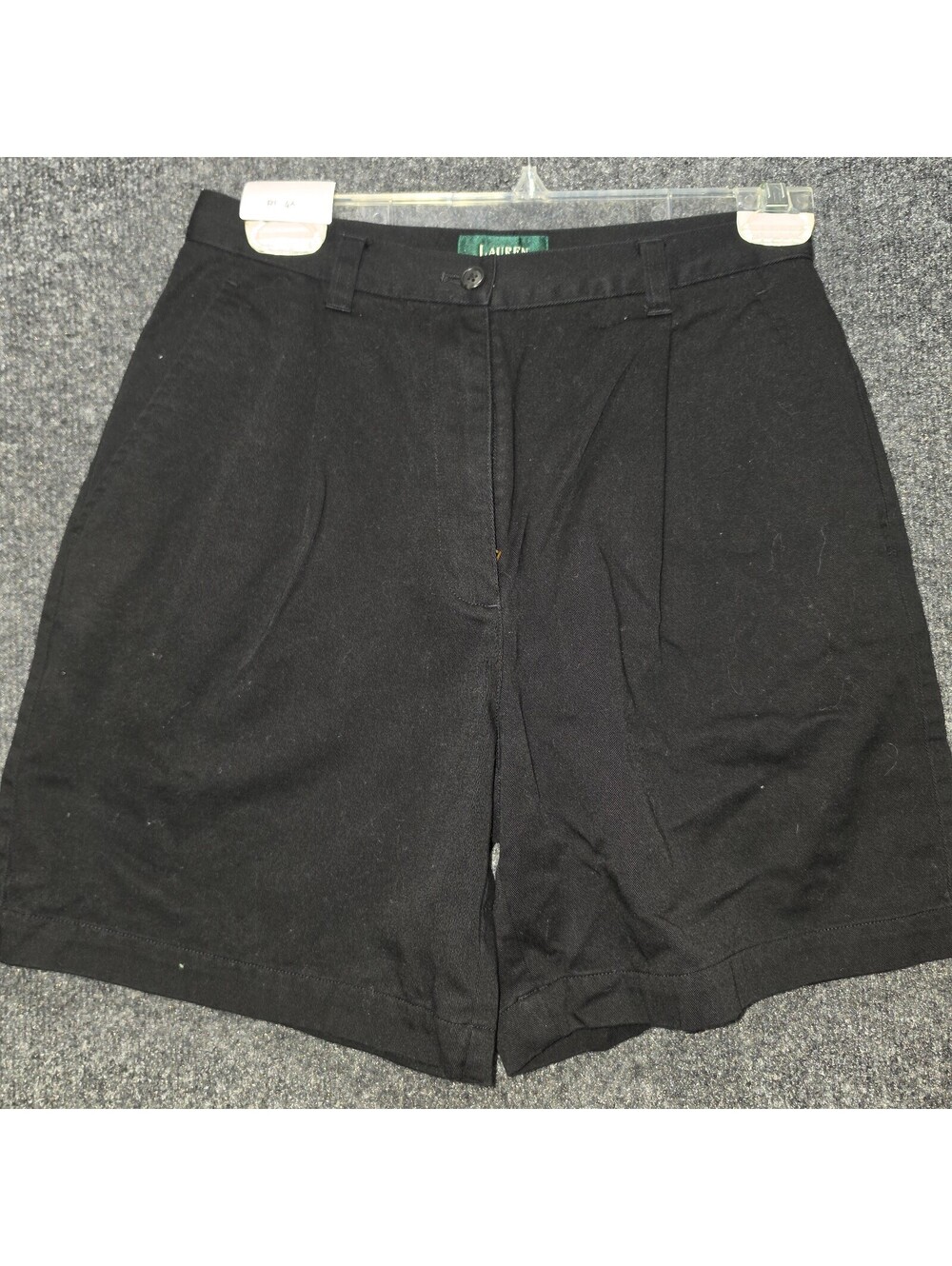 RL46. Vintage Lauren Ralph Lauren Black Pleated Chino Bermuda Shorts Size 4 Y2K